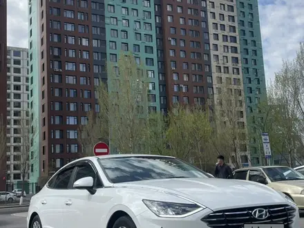 Hyundai Sonata 2020 года за 11 350 000 тг. в Астана – фото 6