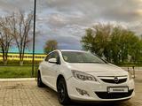 Opel Astra 2012 года за 3 000 000 тг. в Уральск
