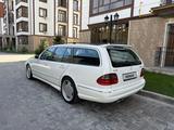 Mercedes-Benz E 55 AMG 2002 года за 7 200 000 тг. в Шымкент – фото 2