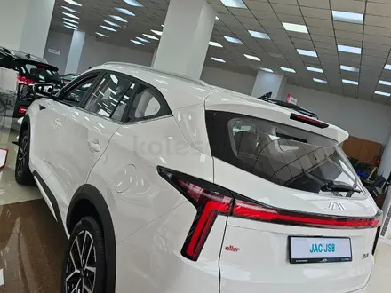 JAC JS8 Luxury 2026 года за 12 890 000 тг. в Караганда – фото 2