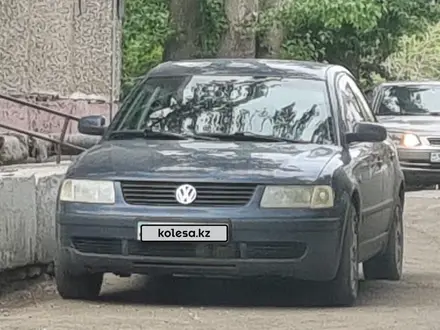 Volkswagen Passat 1997 года за 1 900 000 тг. в Экибастуз – фото 6