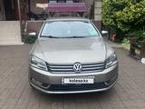 Volkswagen Passat 2013 года за 5 500 000 тг. в Алматы