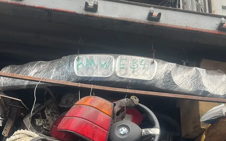 Привозной оригинал решетка морда BMW за 2 200 тг. в Алматы