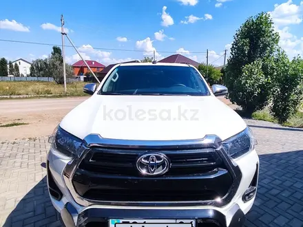 Toyota Hilux 2022 года за 20 700 000 тг. в Актобе – фото 2