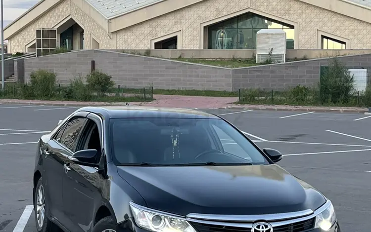 Toyota Camry 2016 годаfor10 500 000 тг. в Астана