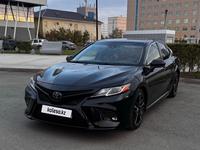 Toyota Camry 2018 годаүшін9 500 000 тг. в Атырау