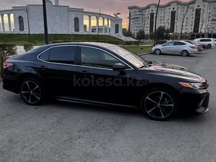 Toyota Camry 2018 года за 9 700 000 тг. в Атырау – фото 7