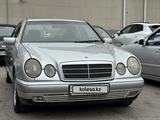 Mercedes-Benz E 230 1996 года за 3 500 000 тг. в Шымкент