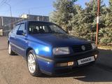 Volkswagen Vento 1993 года за 2 500 000 тг. в Алматы