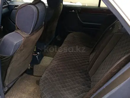 Mercedes-Benz E 280 1993 года за 2 500 000 тг. в Талдыкорган – фото 7