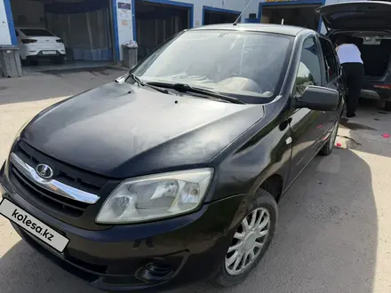ВАЗ (Lada) Granta 2190 2014 года за 1 999 999 тг. в Астана – фото 2