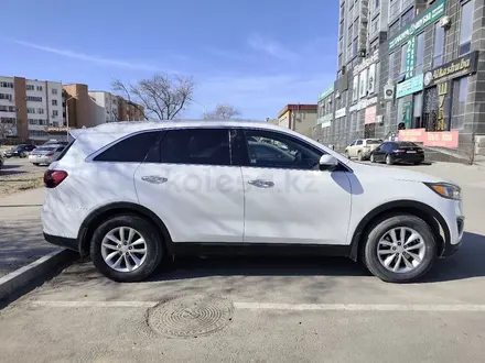Kia Sorento 2016 года за 7 500 000 тг. в Актау – фото 4