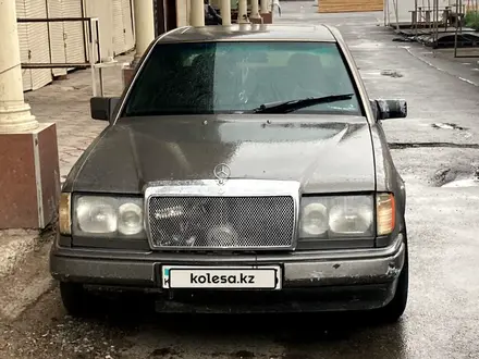 Mercedes-Benz E 230 1990 годаүшін1 300 000 тг. в Талдыкорган – фото 3