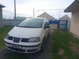 SEAT Alhambra 2002 года за 1 800 000 тг. в Аксай – фото 3