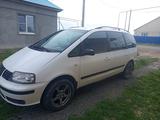 SEAT Alhambra 2002 года за 1 800 000 тг. в Аксай