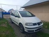 SEAT Alhambra 2002 года за 1 800 000 тг. в Аксай – фото 2