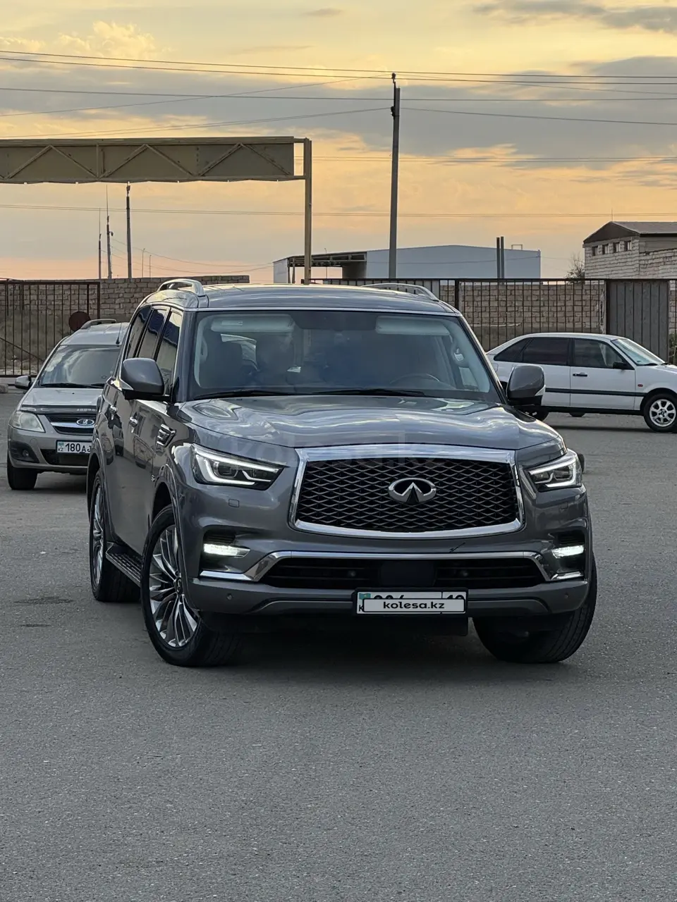 Infiniti QX80, 2020