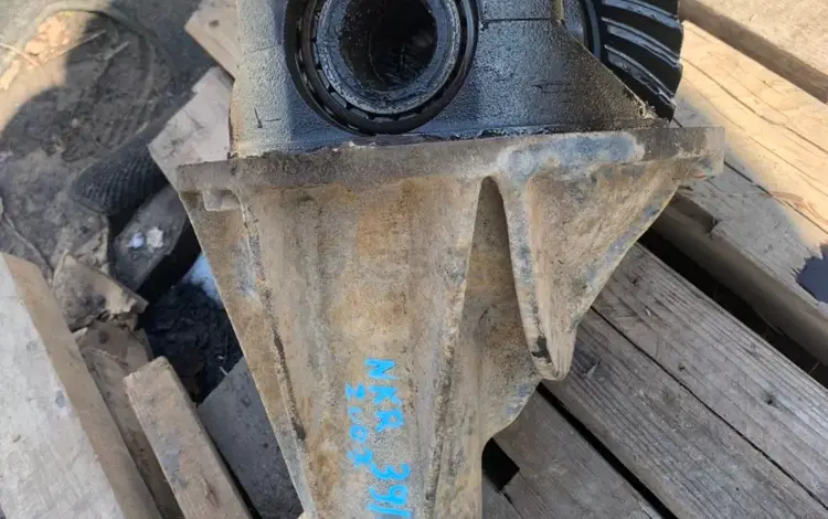 Редуктор Isuzu NKR 2007г 2.8 за 75 000 тг. в Алматы