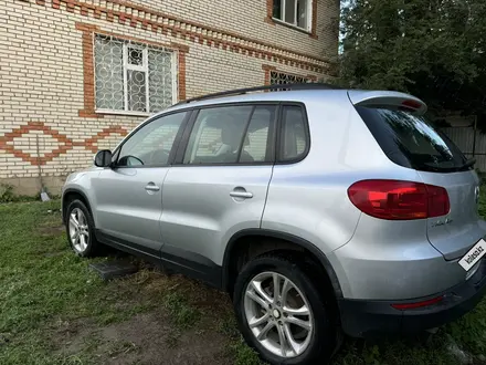 Volkswagen Tiguan 2014 года за 5 450 000 тг. в Уральск – фото 2