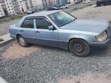 Mercedes-Benz E 230 1991 года за 880 000 тг. в Астана – фото 4