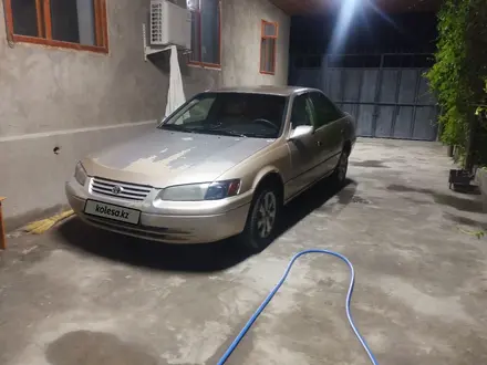 Toyota Camry 1998 года за 3 000 000 тг. в Жаркент – фото 2