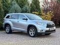 Toyota Highlander 2016 годаfor14 500 000 тг. в Алматы