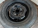 Зимние шины 185/70 R14 с дисками R14 4x114.3 за 85 000 тг. в Алматы