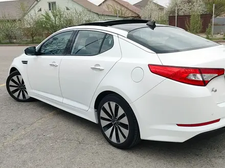 Kia K5 2012 года за 8 000 000 тг. в Алматы – фото 13