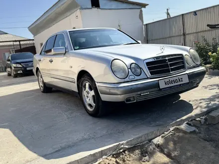 Mercedes-Benz E 320 1998 года за 4 200 000 тг. в Кызылорда