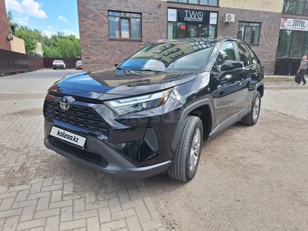 Toyota RAV4 2023 года за 16 800 000 тг. в Уральск – фото 2