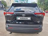 Toyota RAV4 2023 годаүшін16 800 000 тг. в Уральск – фото 5