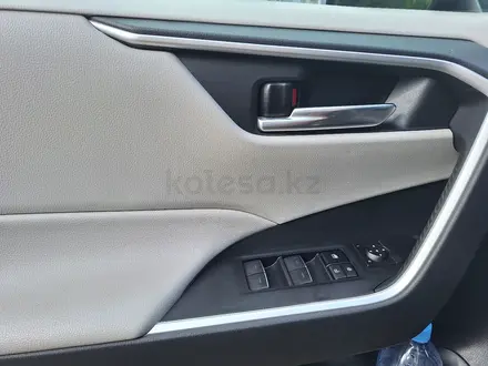 Toyota RAV4 2023 года за 16 800 000 тг. в Уральск – фото 7