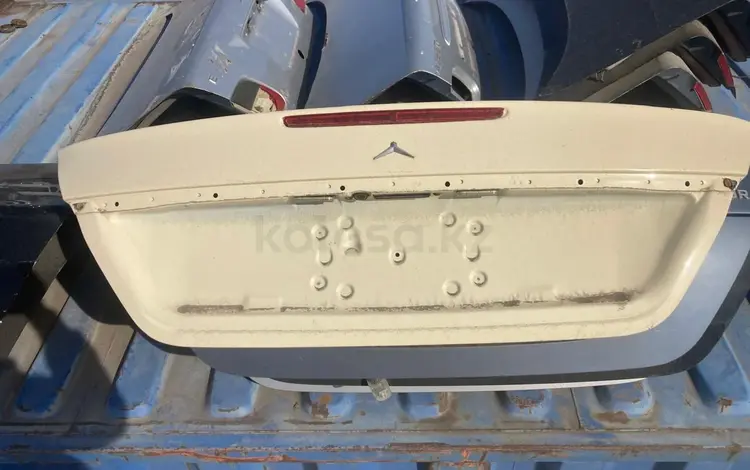 Крышка багажника Мерседес W211/Mercedes W211 за 30 000 тг. в Караганда