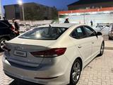 Hyundai Elantra 2017 годаүшін5 600 000 тг. в Актау – фото 3