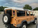 Land Rover Defender 2001 годаүшін9 000 000 тг. в Алматы