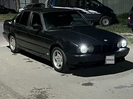 BMW 525 1993 года за 1 200 000 тг. в Алматы – фото 4