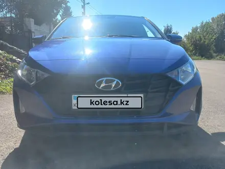 Hyundai i20 2023 года за 7 100 000 тг. в Усть-Каменогорск – фото 3