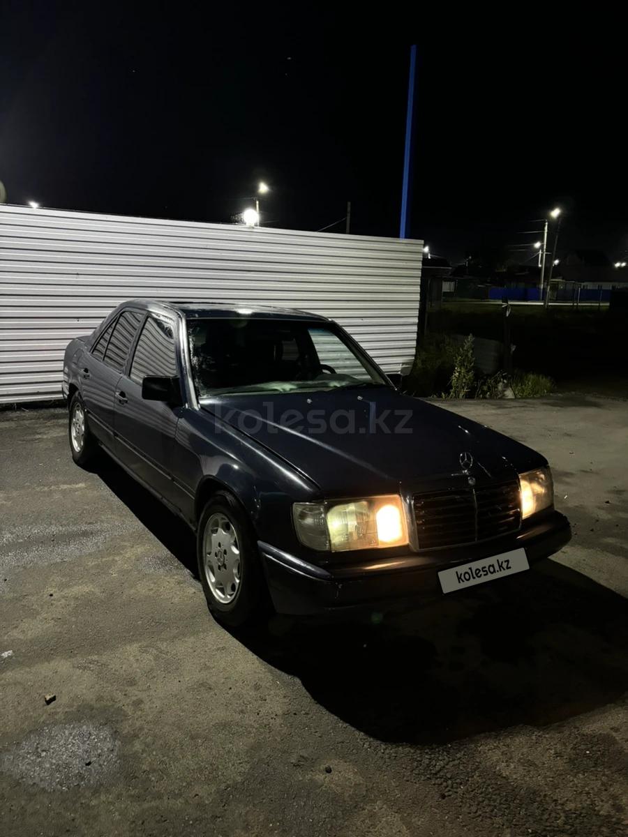 Mercedes-Benz E 200 1988 г.