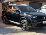 Toyota RAV4 2016 года за 9 000 000 тг. в Уральск
