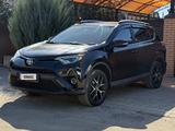 Toyota RAV4 2016 года за 9 000 000 тг. в Уральск – фото 2