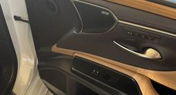 Lexus ES 250 2018 года за 20 000 000 тг. в Алматы – фото 5