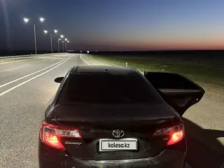 Toyota Camry, 2011