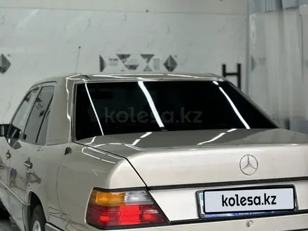 Mercedes-Benz E 230 1991 года за 2 800 000 тг. в Тараз