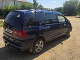 SEAT Alhambra 2001 года за 3 300 000 тг. в Уральск – фото 3