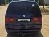 SEAT Alhambra 2001 года за 3 300 000 тг. в Уральск – фото 5