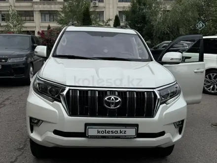 Toyota Land Cruiser Prado 2023 года за 33 500 000 тг. в Алматы – фото 2