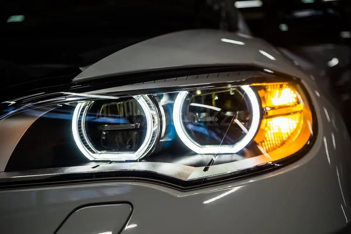 Х фар по. F15 bmw led. Дхо бмв. Х фар по. Светодиодный модуль фары bmw e71.