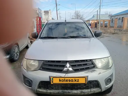 Mitsubishi L200 2011 года за 3 800 000 тг. в Атырау – фото 2