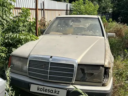 Mercedes-Benz E 230 1988 года за 550 000 тг. в Шымкент
