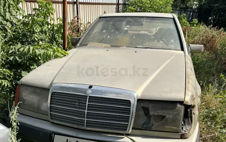 Mercedes-Benz E 230 1988 года за 550 000 тг. в Шымкент